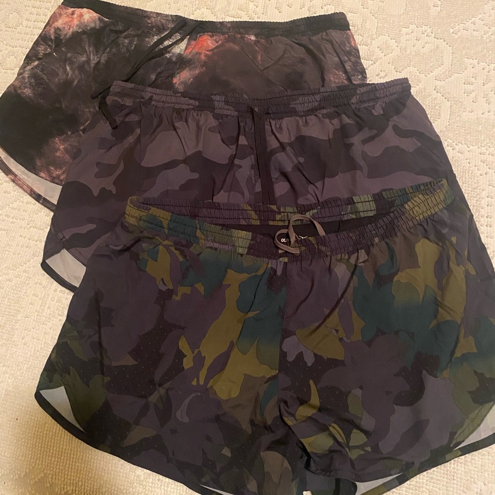 Old Navy Black and Green Athletic Shorts Lightweight Moisture-Wicking Size L